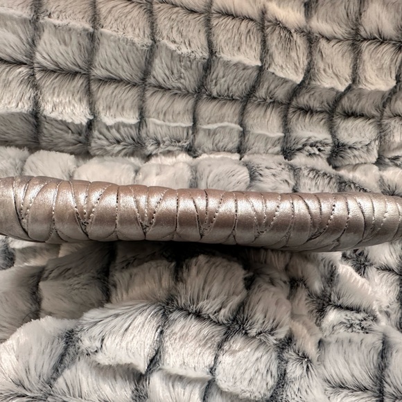 Miu Miu Matelassé Leather Wallet - Picture 8 of 12